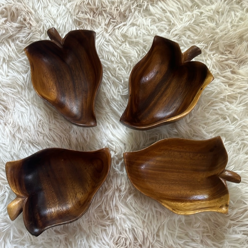 Vintage Monkey Pod Bowls Leaf Shaped Set of 4 MCM Mid Century Modern